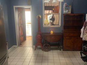 2411 S 4TH Street, Philadelphia PA 19148