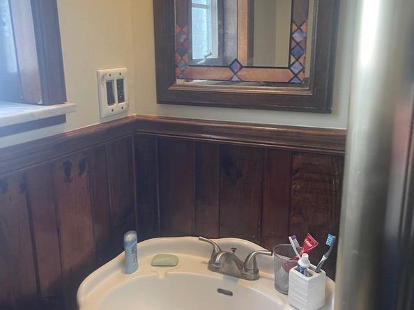 2411 S 4TH Street, Philadelphia PA 19148