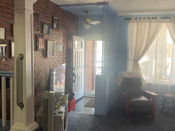 2411 S 4TH Street, Philadelphia PA 19148