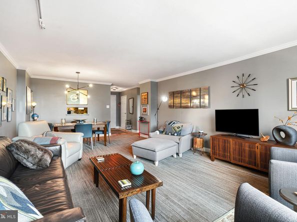 1901 John F Kennedy Boulevard 2715, Philadelphia PA 19103