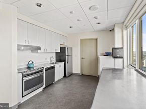 1901 John F Kennedy Boulevard 2715, Philadelphia PA 19103