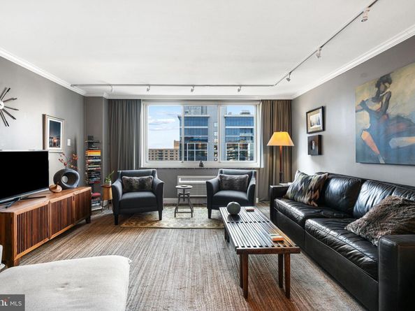 1901 John F Kennedy Boulevard 2715, Philadelphia PA 19103