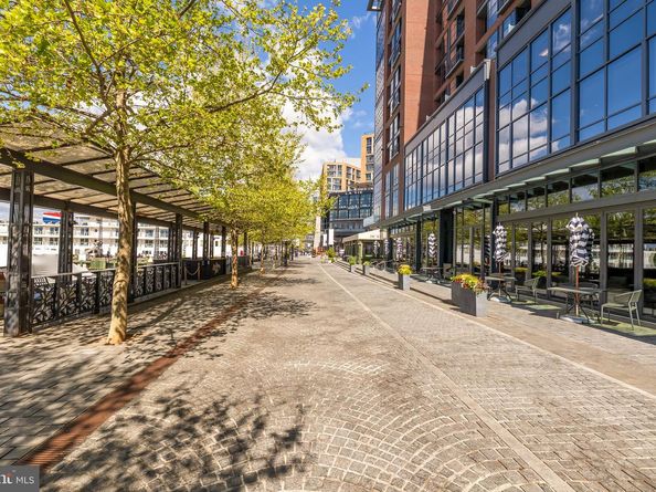 45 Sutton Square SW 306, Washington DC 20024