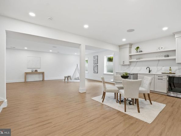 7228 Allan Avenue, Falls Church VA 22046