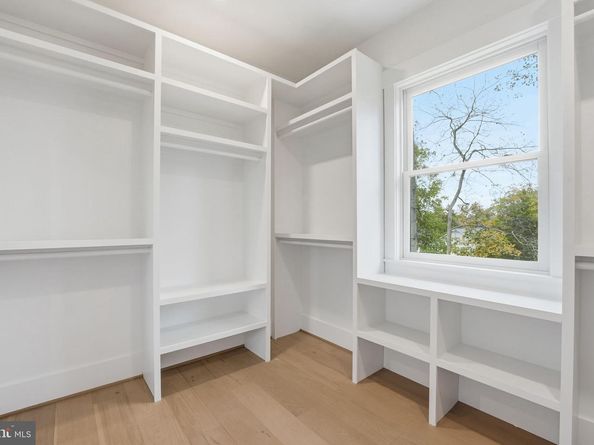 7228 Allan Avenue, Falls Church VA 22046