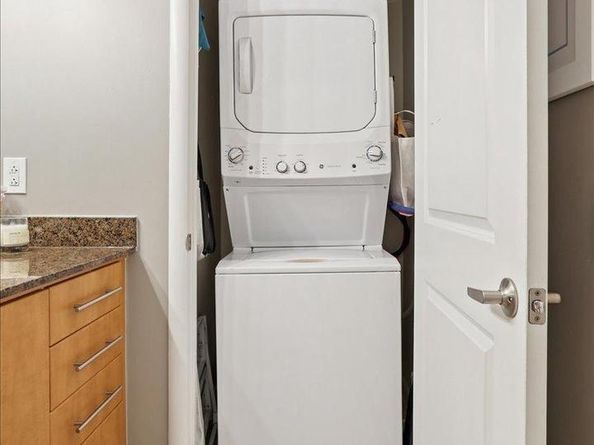 1021 N Garfield Street 806, Arlington VA 22201