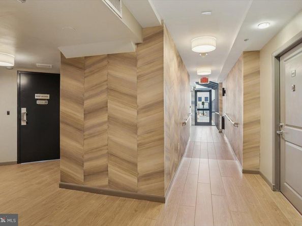 1021 N Garfield Street 806, Arlington VA 22201