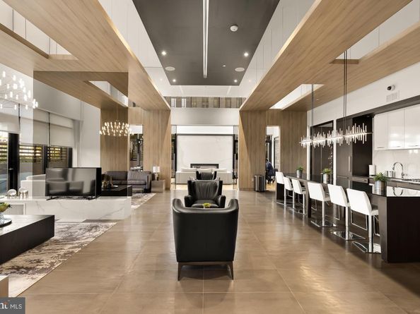 1650 Silver Hill Drive 1205, Mclean VA 22102