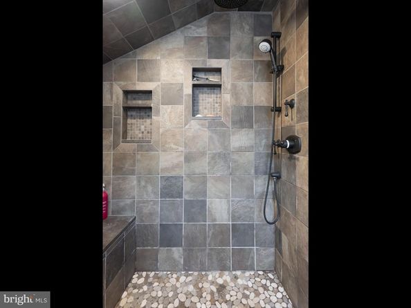 1064 Beaumont Road, Berwyn PA 19312