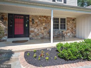 1064 Beaumont Road, Berwyn PA 19312