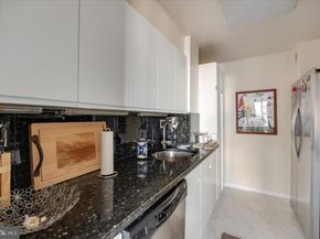 224 W Rittenhouse Square 601, Philadelphia PA 19103