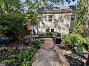 2700 S Grant Street, Arlington VA 22202