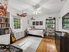 2700 S Grant Street, Arlington VA 22202