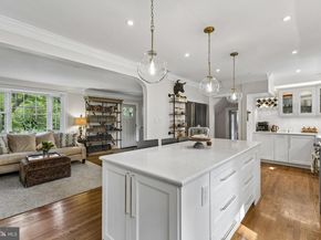 2700 S Grant Street, Arlington VA 22202