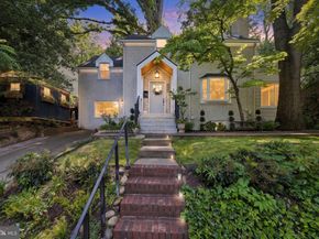 2700 S Grant Street, Arlington VA 22202