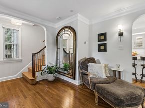 2700 S Grant Street, Arlington VA 22202