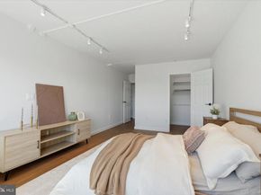200 Lombard Street 806, Philadelphia PA 19147