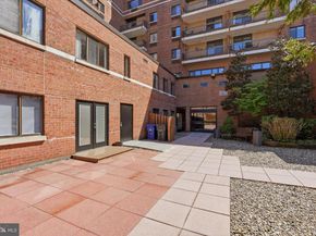 200 Lombard Street 806, Philadelphia PA 19147