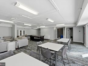 200 Lombard Street 806, Philadelphia PA 19147