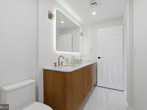 200 Lombard Street 806, Philadelphia PA 19147