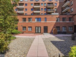 200 Lombard Street 806, Philadelphia PA 19147