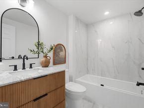 200 Lombard Street 806, Philadelphia PA 19147