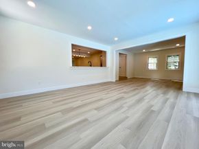 400 Deb Lane, Warminster PA 18974