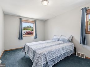 8876 Rising Sun Avenue, Philadelphia PA 19115