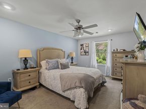 802 Rennard Lane, Morrisville PA 19067