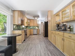 407 Autumn Olive Way, Sterling VA 20164