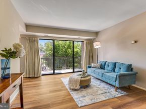 9720 Kingsbridge Drive 201, Fairfax VA 22031
