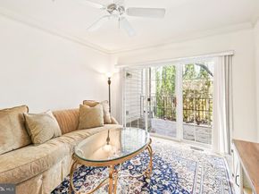 8856 Ashgrove House Lane 102, Vienna VA 22182