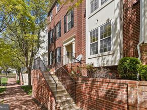8856 Ashgrove House Lane 102, Vienna VA 22182