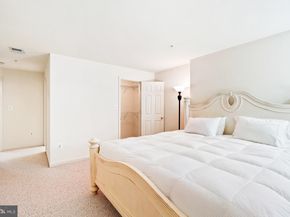 8856 Ashgrove House Lane 102, Vienna VA 22182