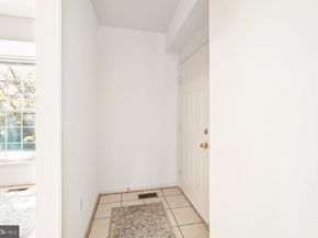 8856 Ashgrove House Lane 102, Vienna VA 22182