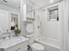 1740 18TH Street NW T2, Washington DC 20009