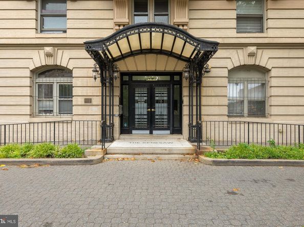 3060 16TH Street NW 102, Washington DC 20009