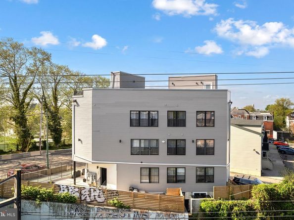 4921 Chester Avenue, Philadelphia PA 19143