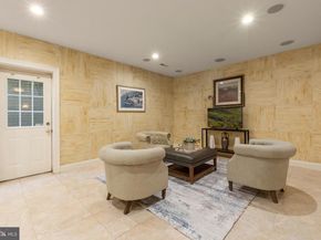 6264 Kingfisher Lane, Alexandria VA 22312