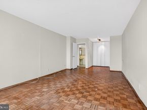 2401 Pennsylvania Avenue 10B22, Philadelphia PA 19130