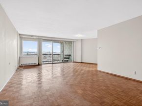 2401 Pennsylvania Avenue 10B22, Philadelphia PA 19130