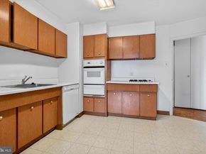 2401 Pennsylvania Avenue 10B22, Philadelphia PA 19130