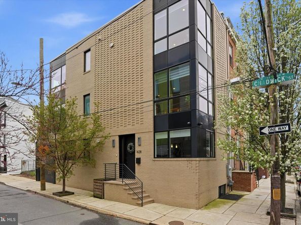 1628 Fitzwater Street, Philadelphia PA 19146