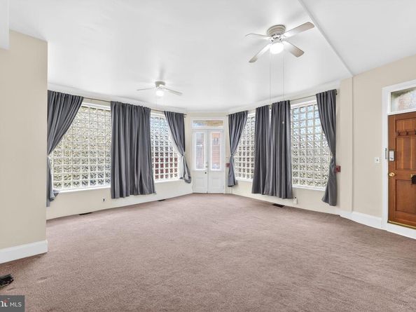 4417 Baker Street, Philadelphia PA 19127