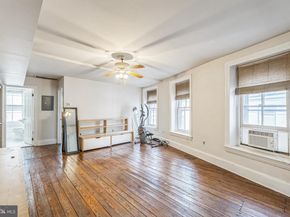 4417 Baker Street, Philadelphia PA 19127