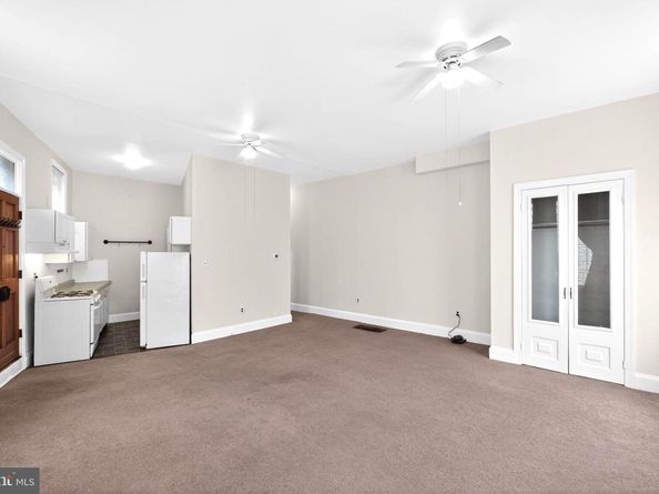 4417 Baker Street, Philadelphia PA 19127