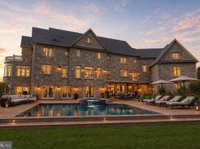10 Stonebridge Crossing Road, Newtown PA 18940