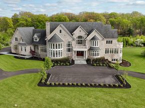 10 Stonebridge Crossing Road, Newtown PA 18940