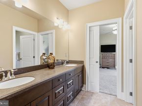 10 Stonebridge Crossing Road, Newtown PA 18940