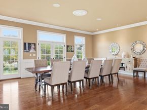 10 Stonebridge Crossing Road, Newtown PA 18940